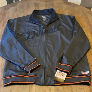 Detroit Tigers light weight dark blue jacket
